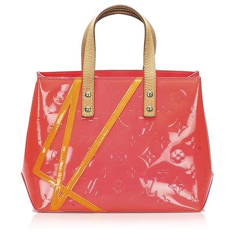 pink vernis louis vuitton
